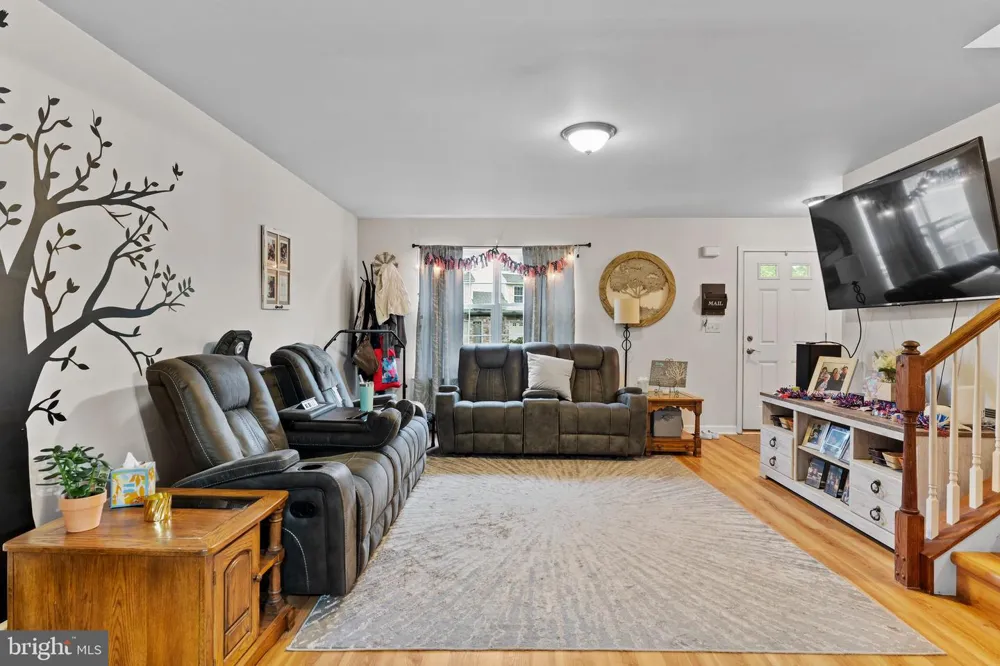 153 MAPLETON BOULEVARD Harrisburg, PA 17112