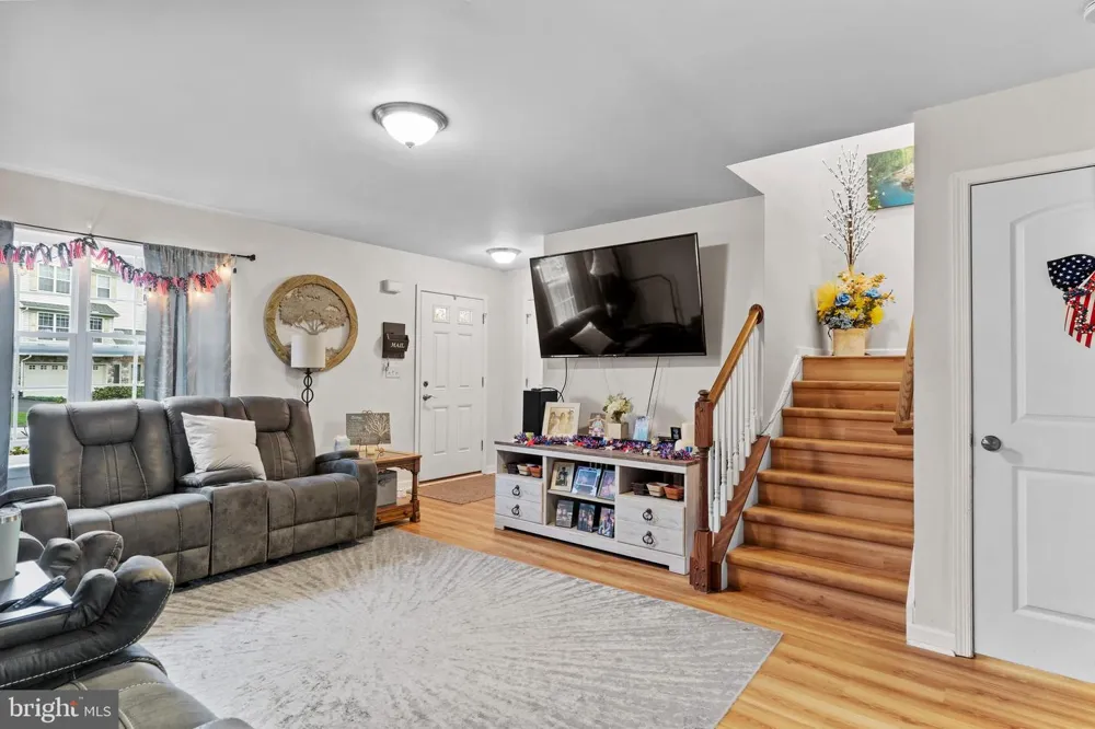 153 MAPLETON BOULEVARD Harrisburg, PA 17112