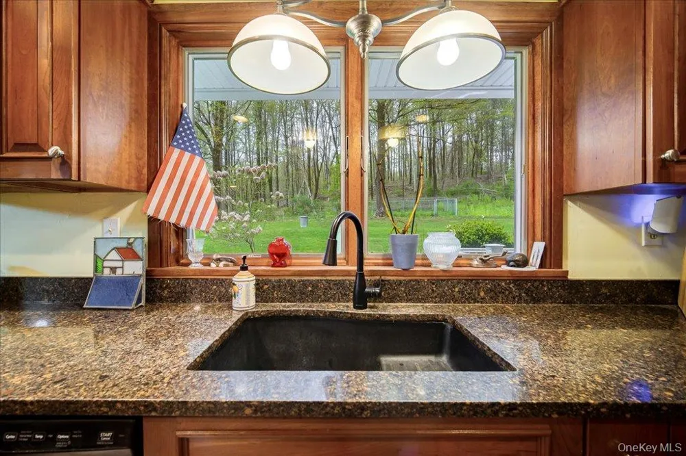 287 Hunns Lake Road Stanfordville, NY 12581