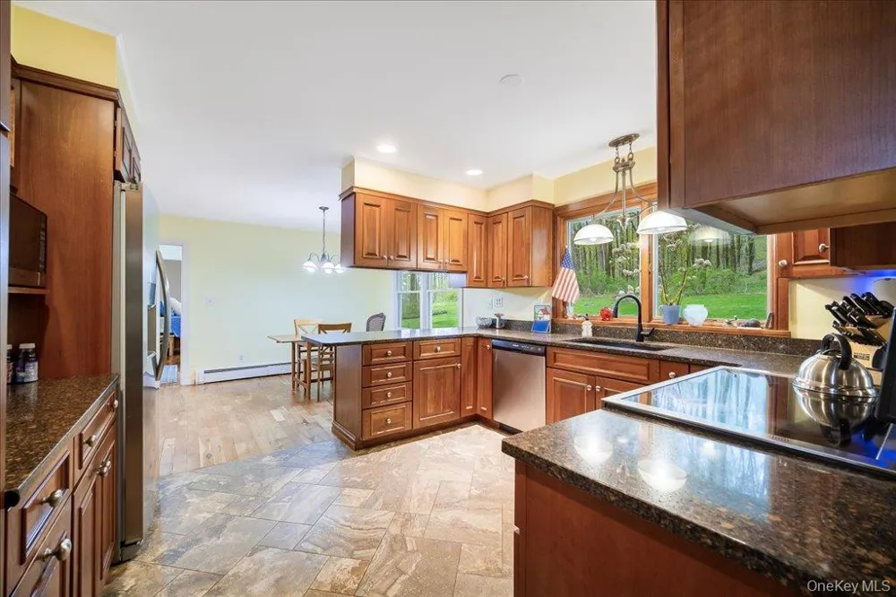 287 Hunns Lake Road Stanfordville, NY 12581