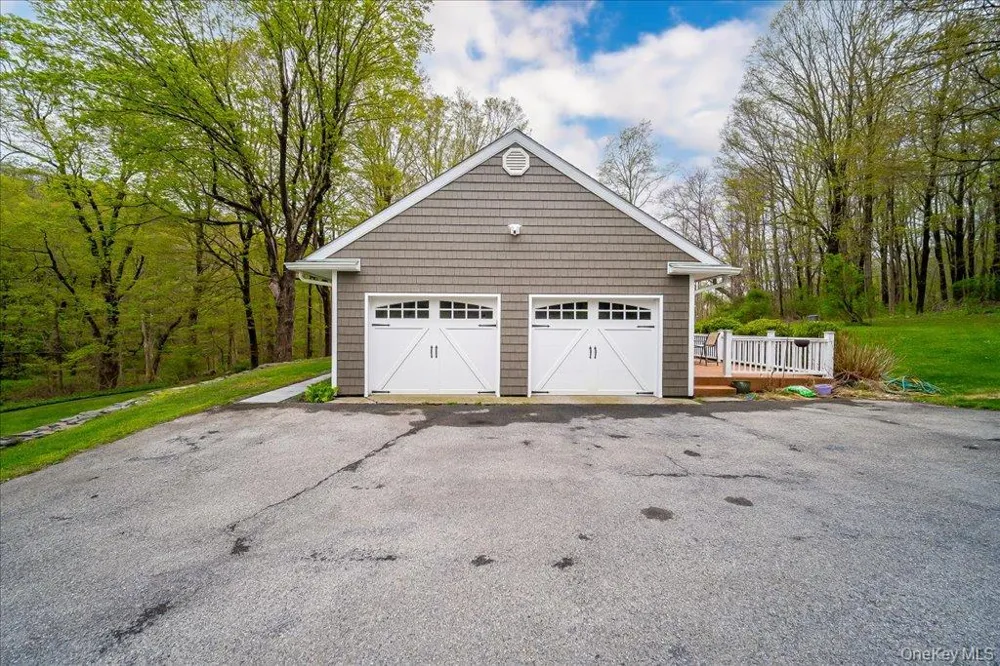 287 Hunns Lake Road Stanfordville, NY 12581
