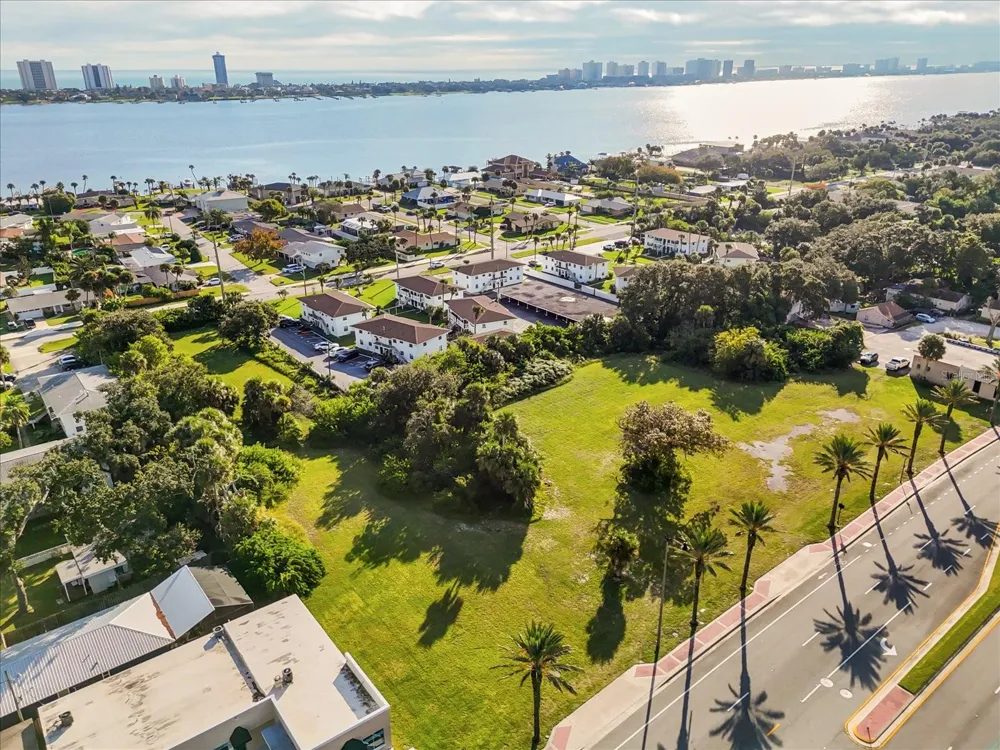 1771 S RIDGE WOOD AVENUE South Daytona, FL 32119