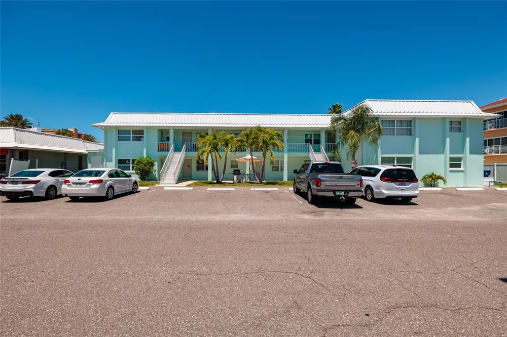 10 164TH AVENUE #1 Redington Beach, FL 33708