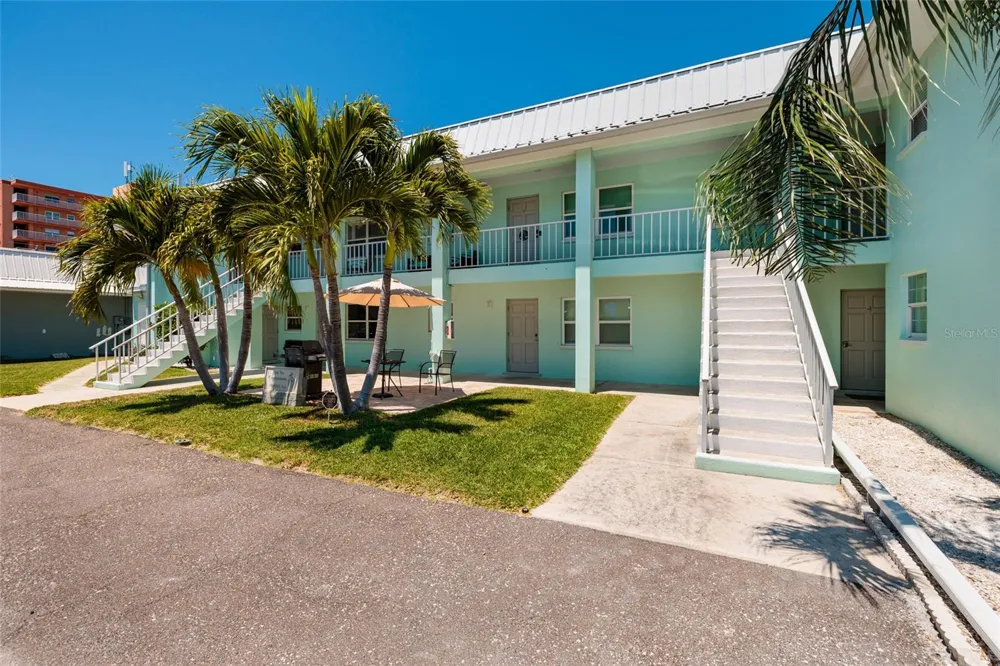 10 164TH AVENUE #1 Redington Beach, FL 33708