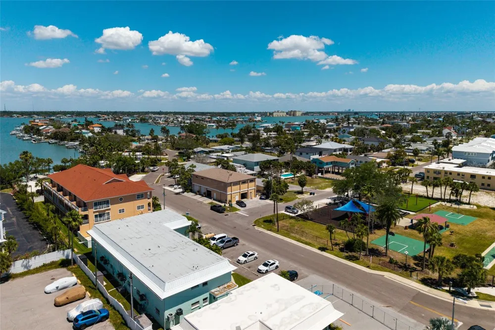 10 164TH AVENUE #1 Redington Beach, FL 33708