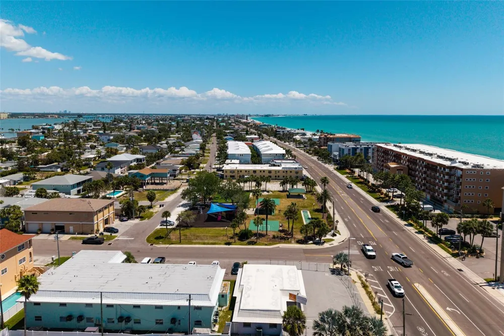 10 164TH AVENUE #1 Redington Beach, FL 33708