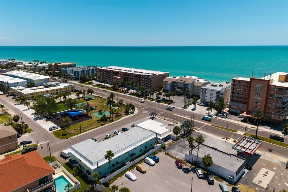 10 164TH AVENUE #1 Redington Beach, FL 33708