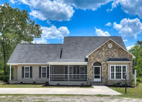 3010 Lakeridge Way