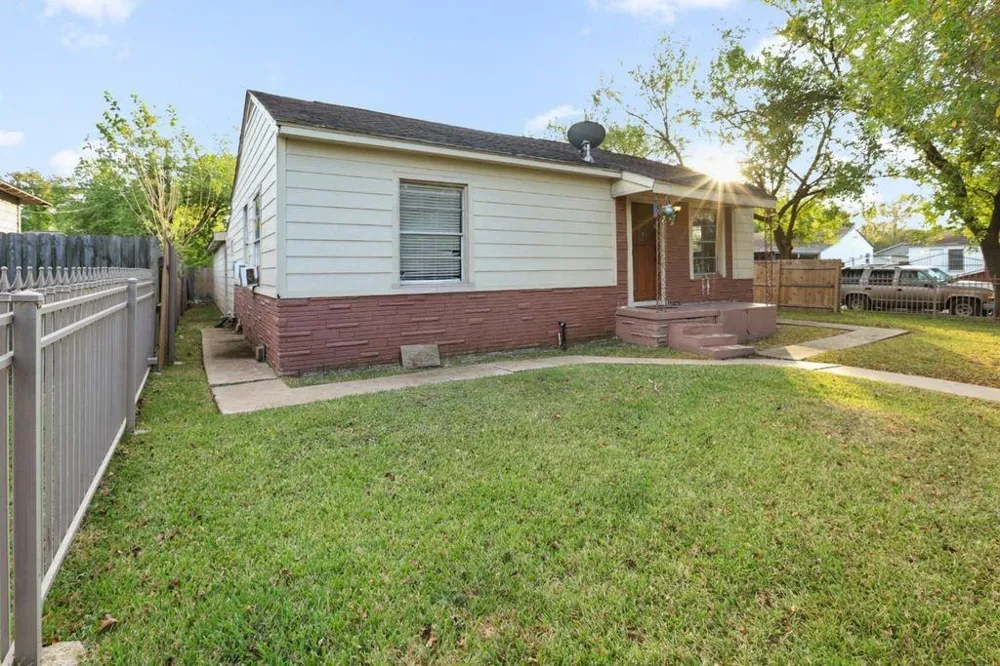 2111 3rd Street Galena Park, TX 77547