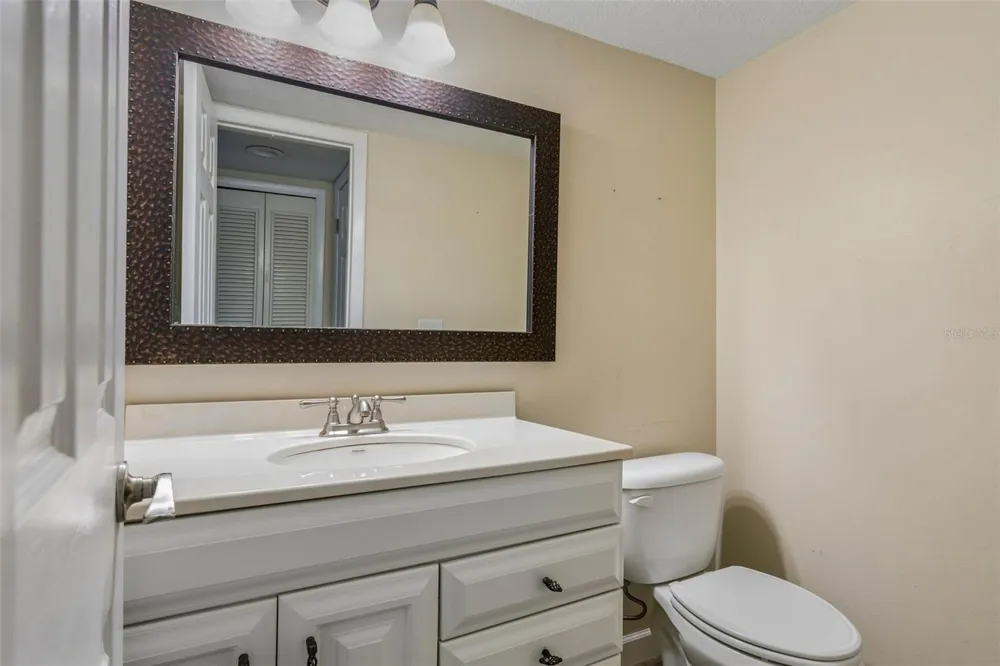 6341 TREETOP CIRCLE #6341 Temple Terrace, FL 33617