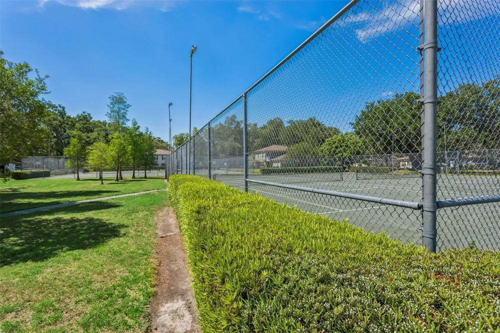 6341 TREETOP CIRCLE #6341 Temple Terrace, FL 33617