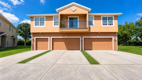 4116 ORANGE TREE COURT
