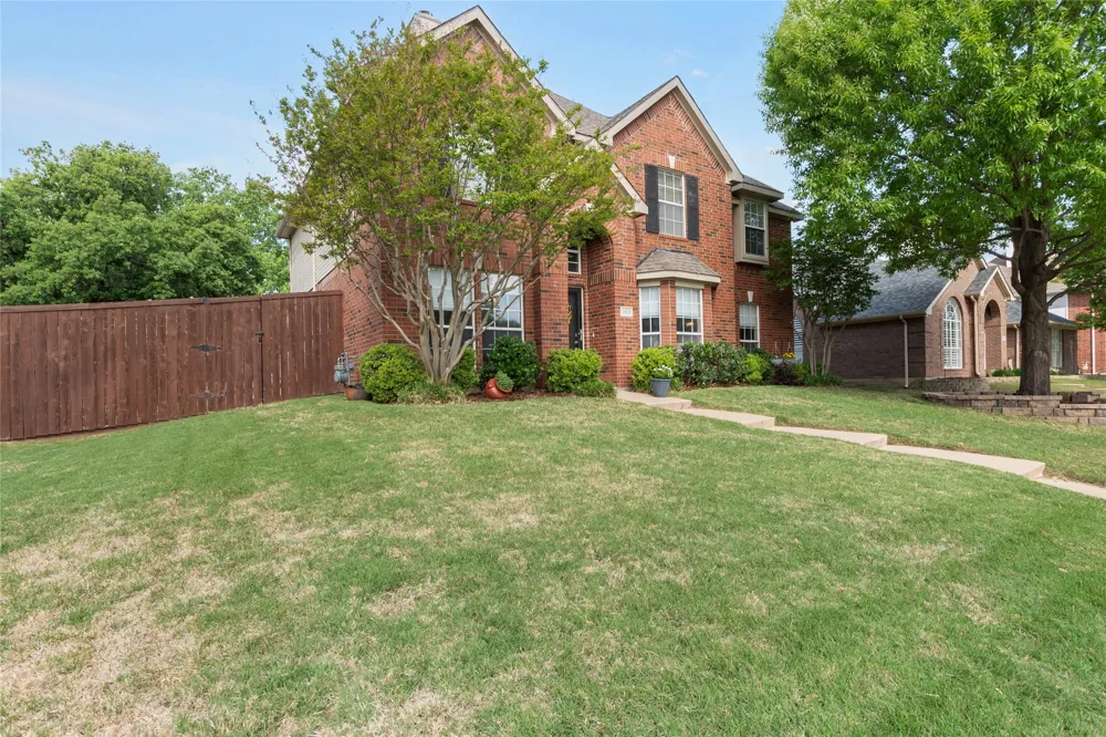 1608 Mountain Laurel Drive Keller, TX 76248