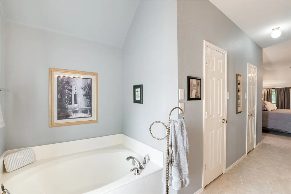 1608 Mountain Laurel Drive Keller, TX 76248