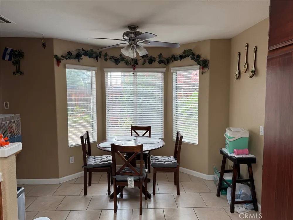 16799 Calle Pinata Moreno Valley, CA 92551