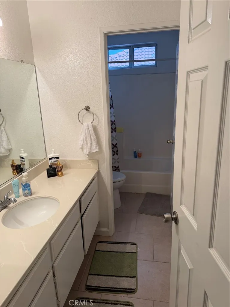 16799 Calle Pinata Moreno Valley, CA 92551