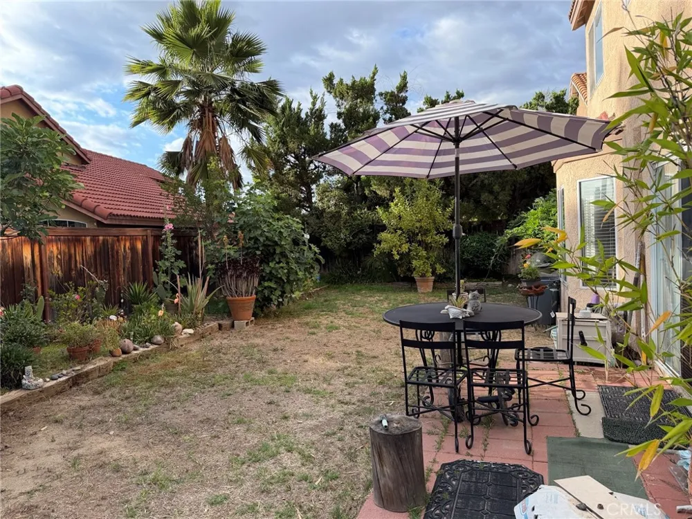 16799 Calle Pinata Moreno Valley, CA 92551