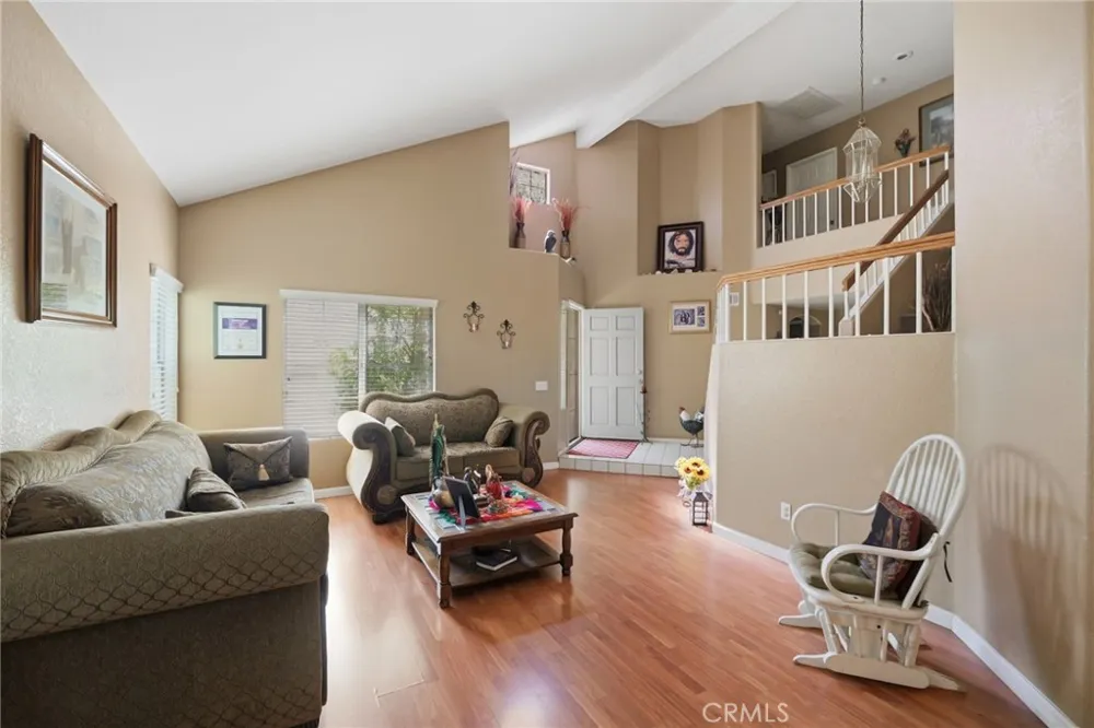 16799 Calle Pinata Moreno Valley, CA 92551