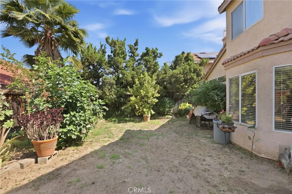 16799 Calle Pinata Moreno Valley, CA 92551