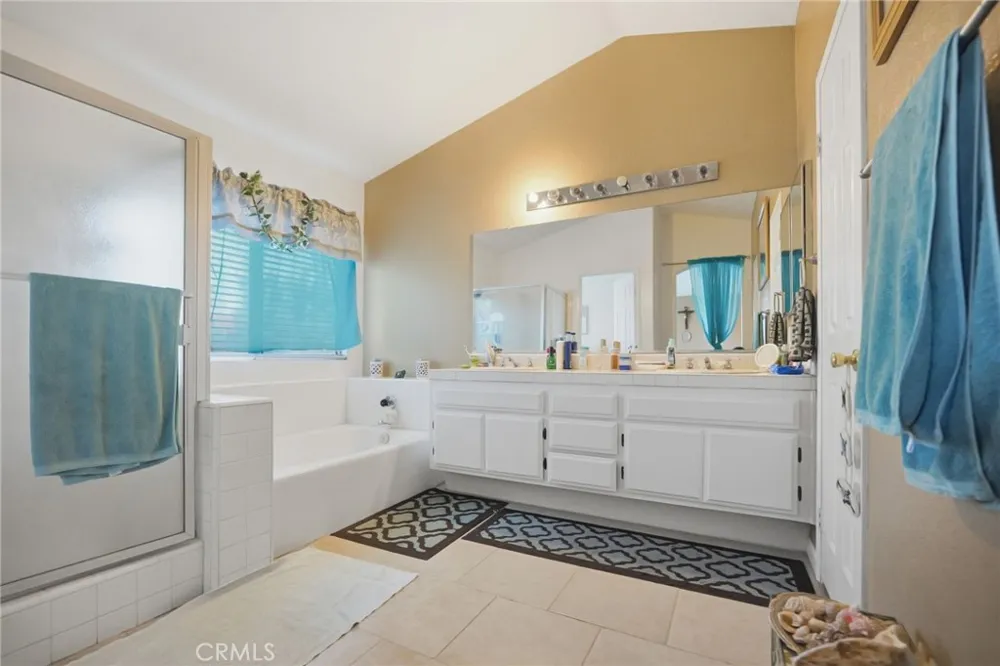 16799 Calle Pinata Moreno Valley, CA 92551