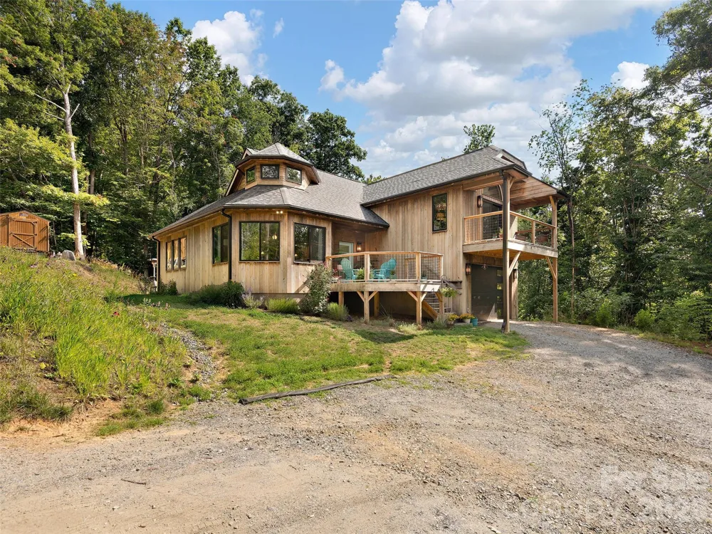 184 Sandys Home Place Mars Hill, NC 28754