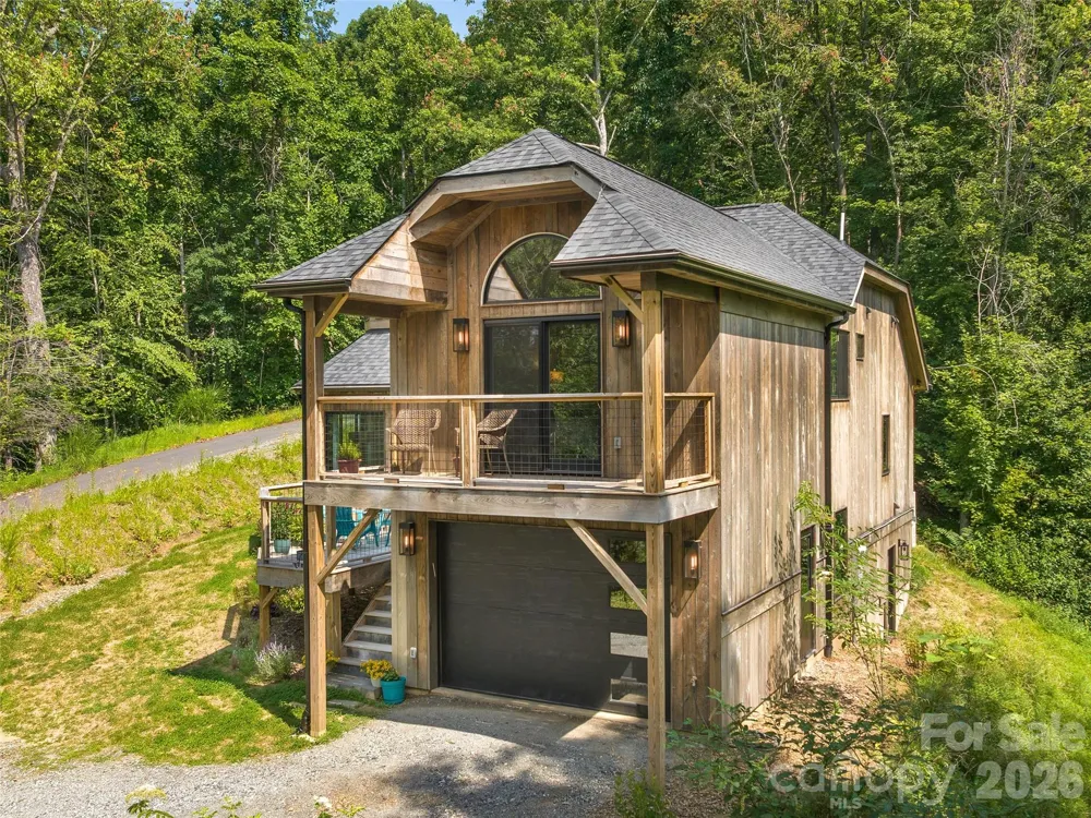 184 Sandys Home Place Mars Hill, NC 28754