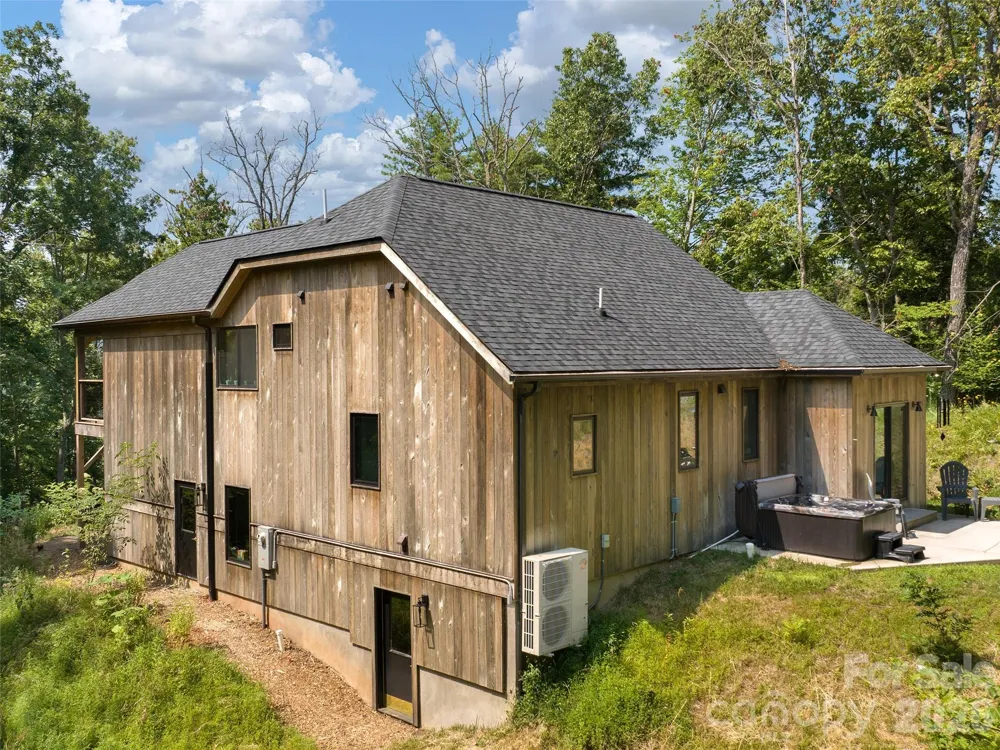 184 Sandys Home Place Mars Hill, NC 28754