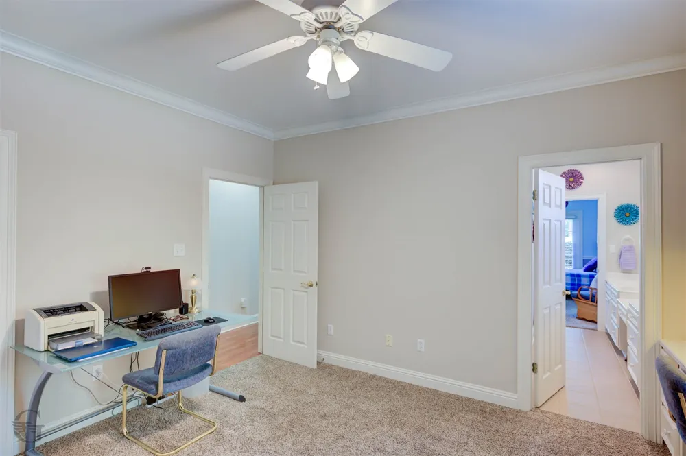 10685 Saint Charles Place Keithville, LA 71047