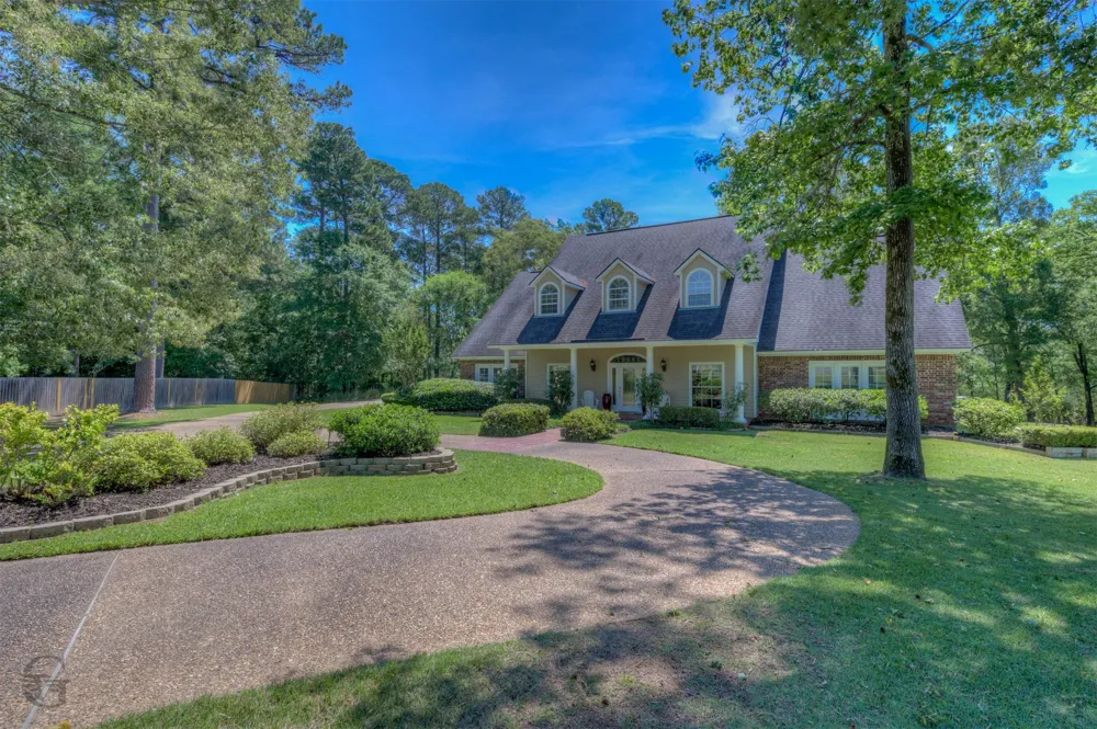 10685 Saint Charles Place Keithville, LA 71047