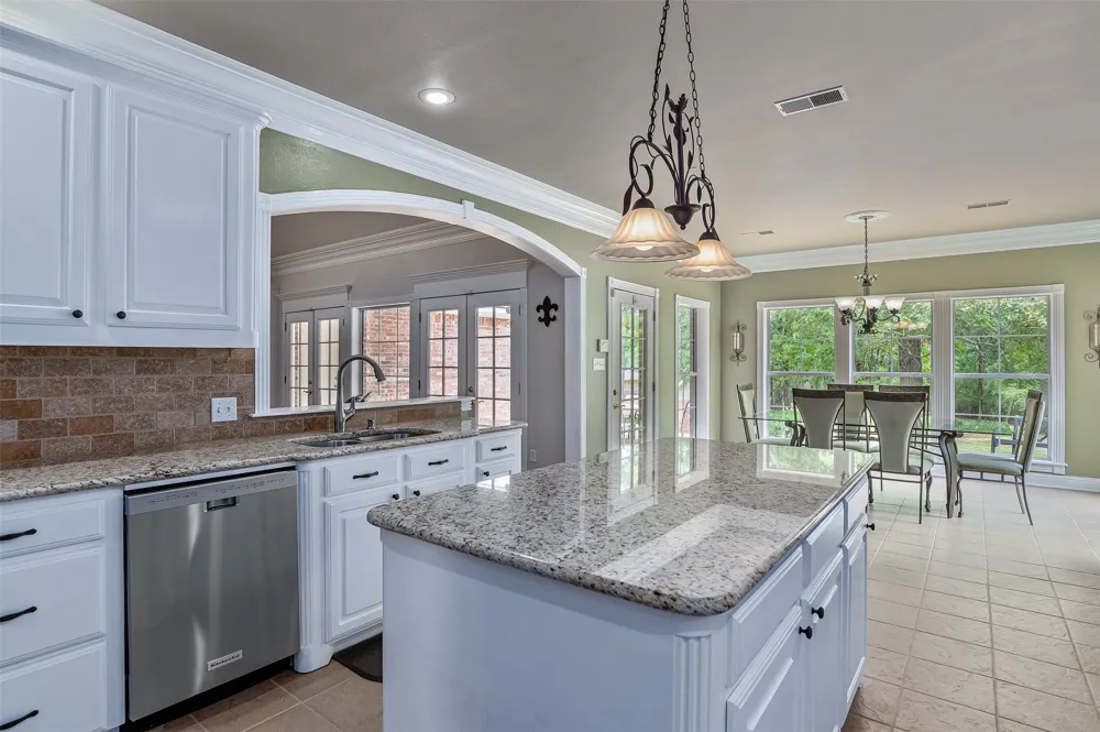 10685 Saint Charles Place Keithville, LA 71047