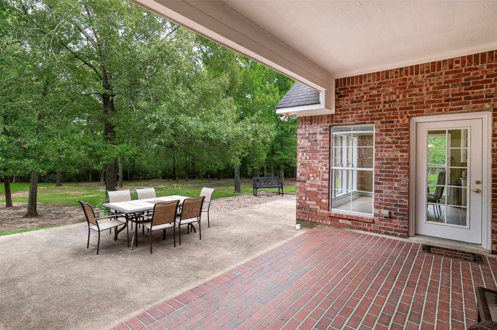 10685 Saint Charles Place Keithville, LA 71047