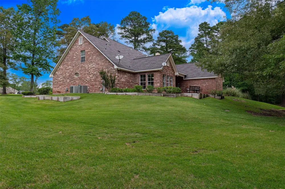 10685 Saint Charles Place Keithville, LA 71047