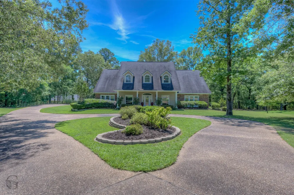10685 Saint Charles Place Keithville, LA 71047