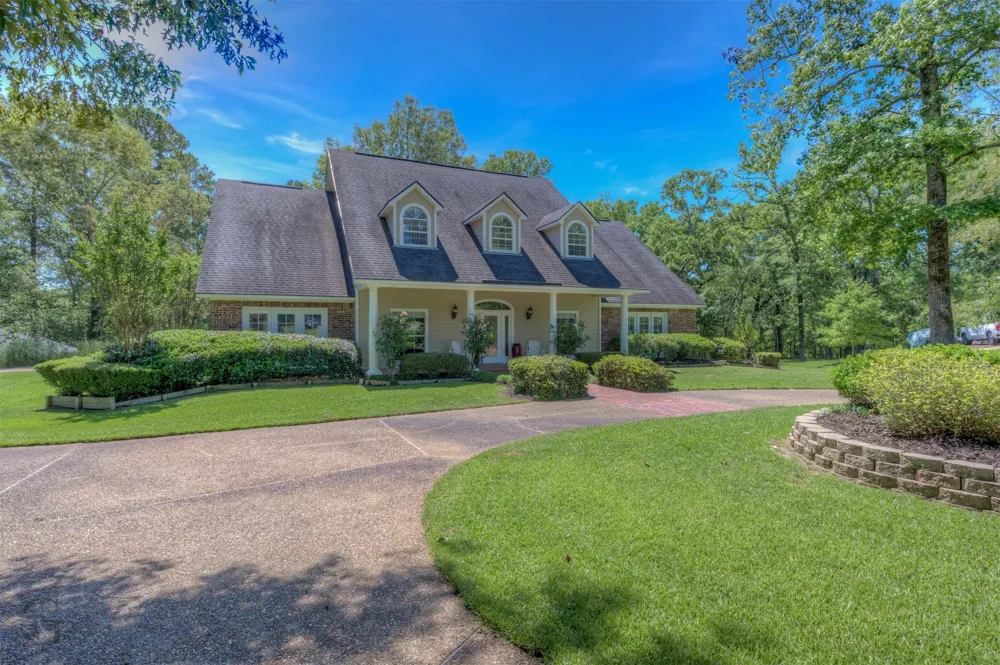 10685 Saint Charles Place Keithville, LA 71047