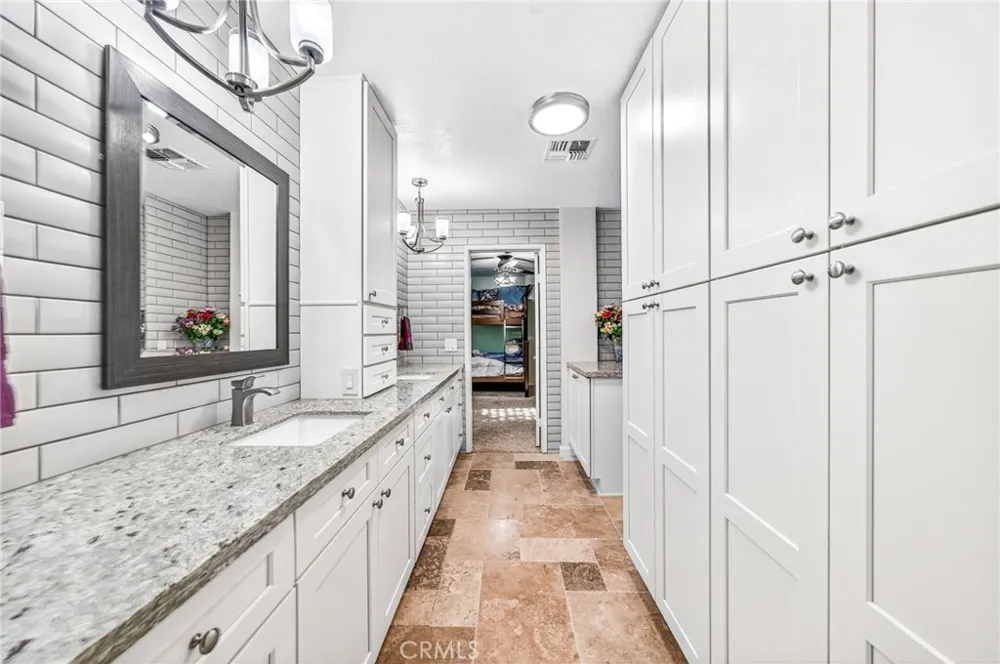 9312 Avenida Altura Bella Cherry Valley, CA 92223