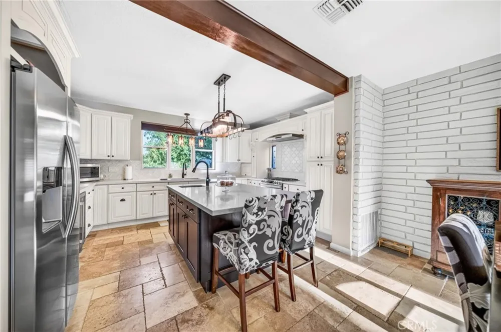 9312 Avenida Altura Bella Cherry Valley, CA 92223