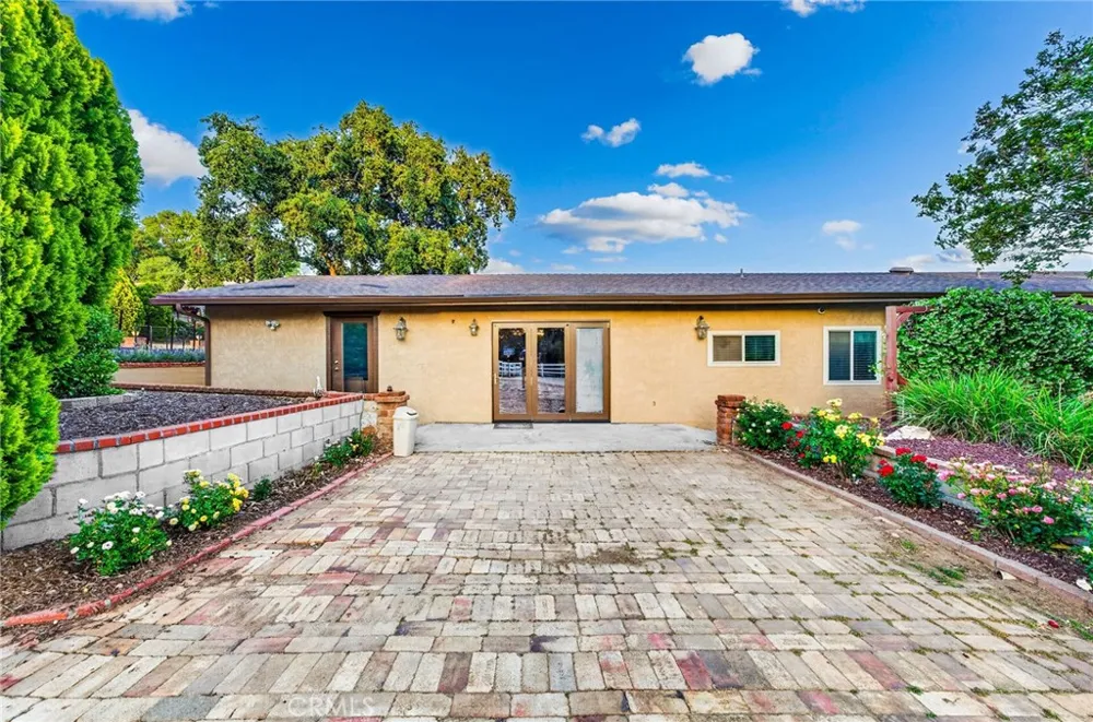 9312 Avenida Altura Bella Cherry Valley, CA 92223