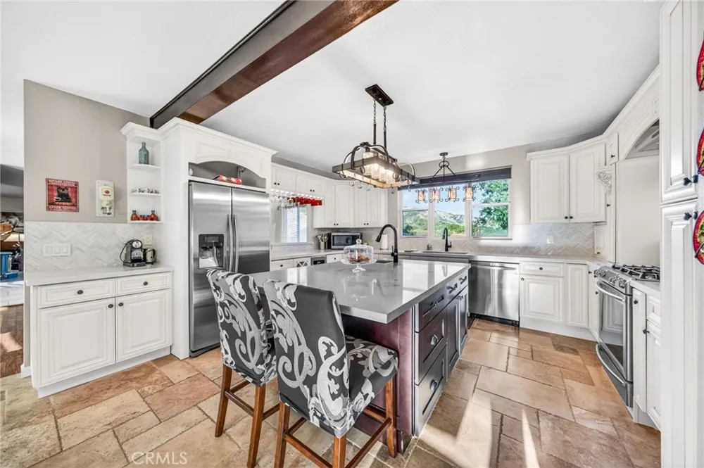9312 Avenida Altura Bella Cherry Valley, CA 92223