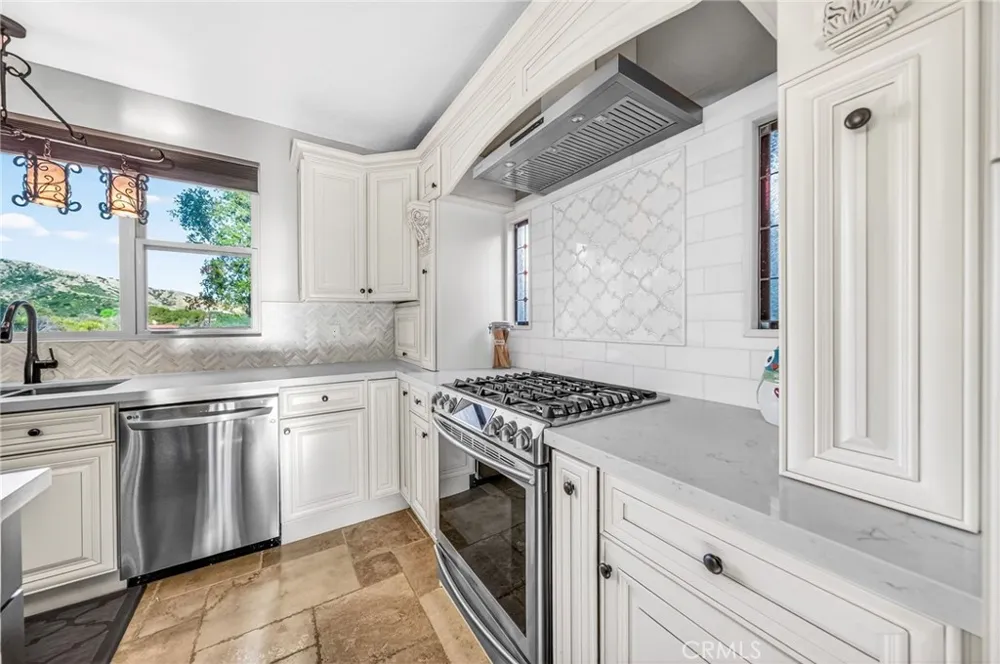 9312 Avenida Altura Bella Cherry Valley, CA 92223