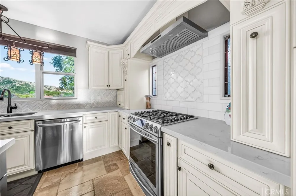 9312 Avenida Altura Bella Cherry Valley, CA 92223