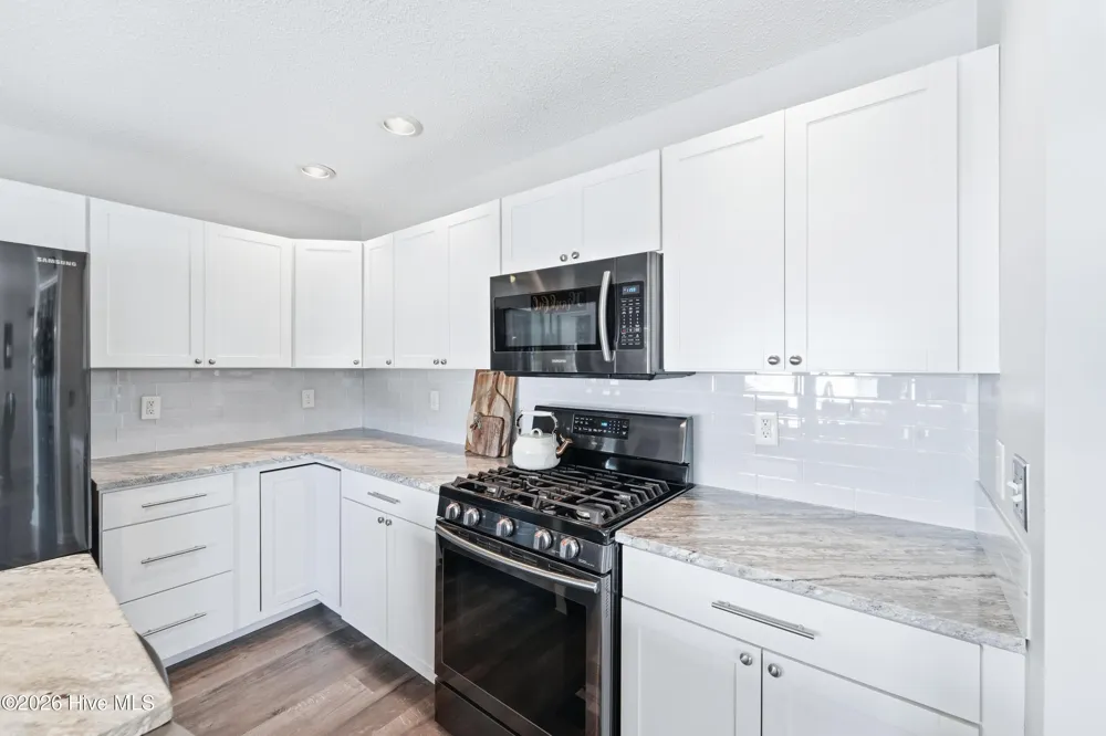 48 Pickett Way Swansboro, NC 28584