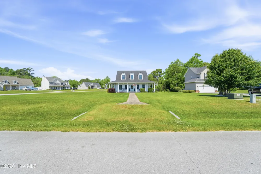 48 Pickett Way Swansboro, NC 28584