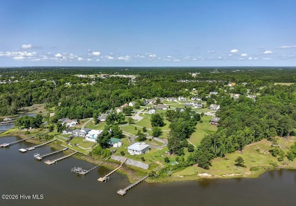 48 Pickett Way Swansboro, NC 28584