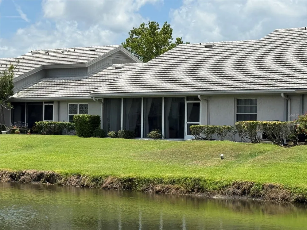 5371 CRESTLAKE BOULEVARD #68 Sarasota, FL 34233