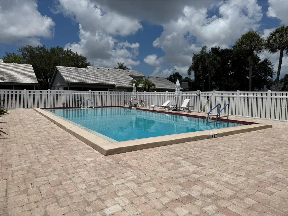 5371 CRESTLAKE BOULEVARD #68 Sarasota, FL 34233