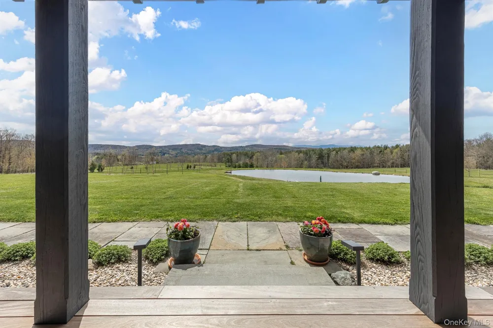 53 May Lane Chatham, NY 12165