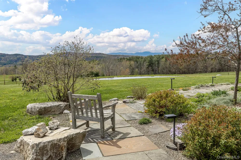 53 May Lane Chatham, NY 12165