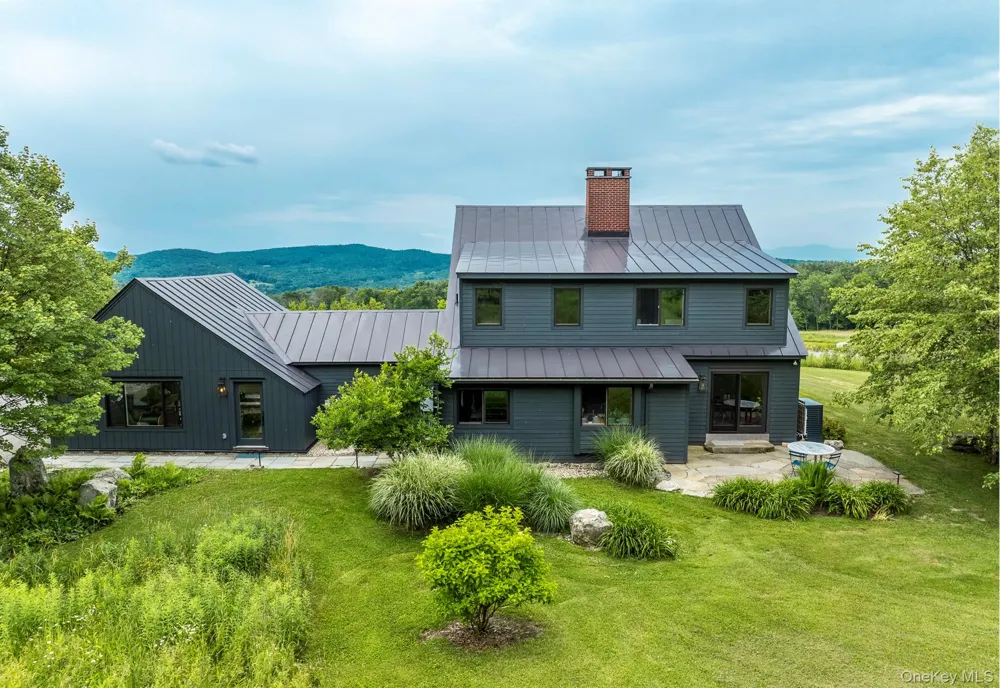 53 May Lane Chatham, NY 12165
