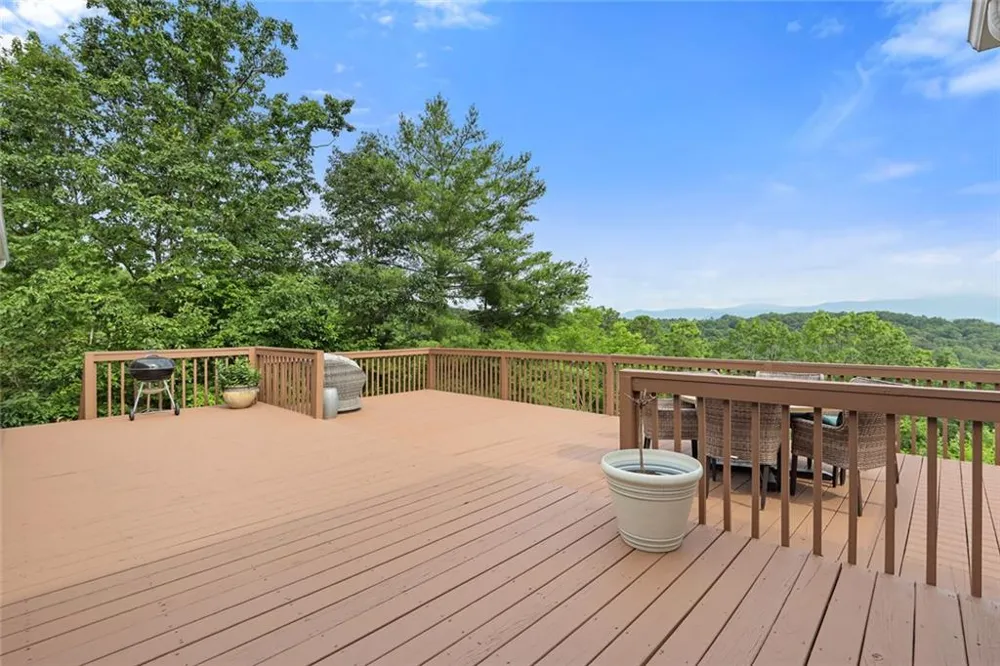 1168 Highland Road Sautee Nacoochee, GA 30571