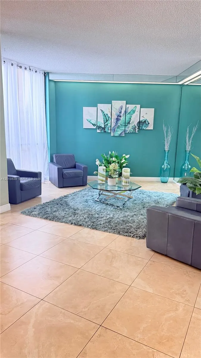 900 Saint Charles Pl #520 Pembroke Pines, FL 33026